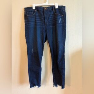 Slightly Distressed w/Chewed Hem Jeans
